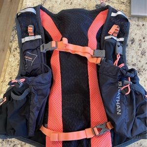 Nathan Vaporairess 2.0 7L women’s running hydration vest S/M